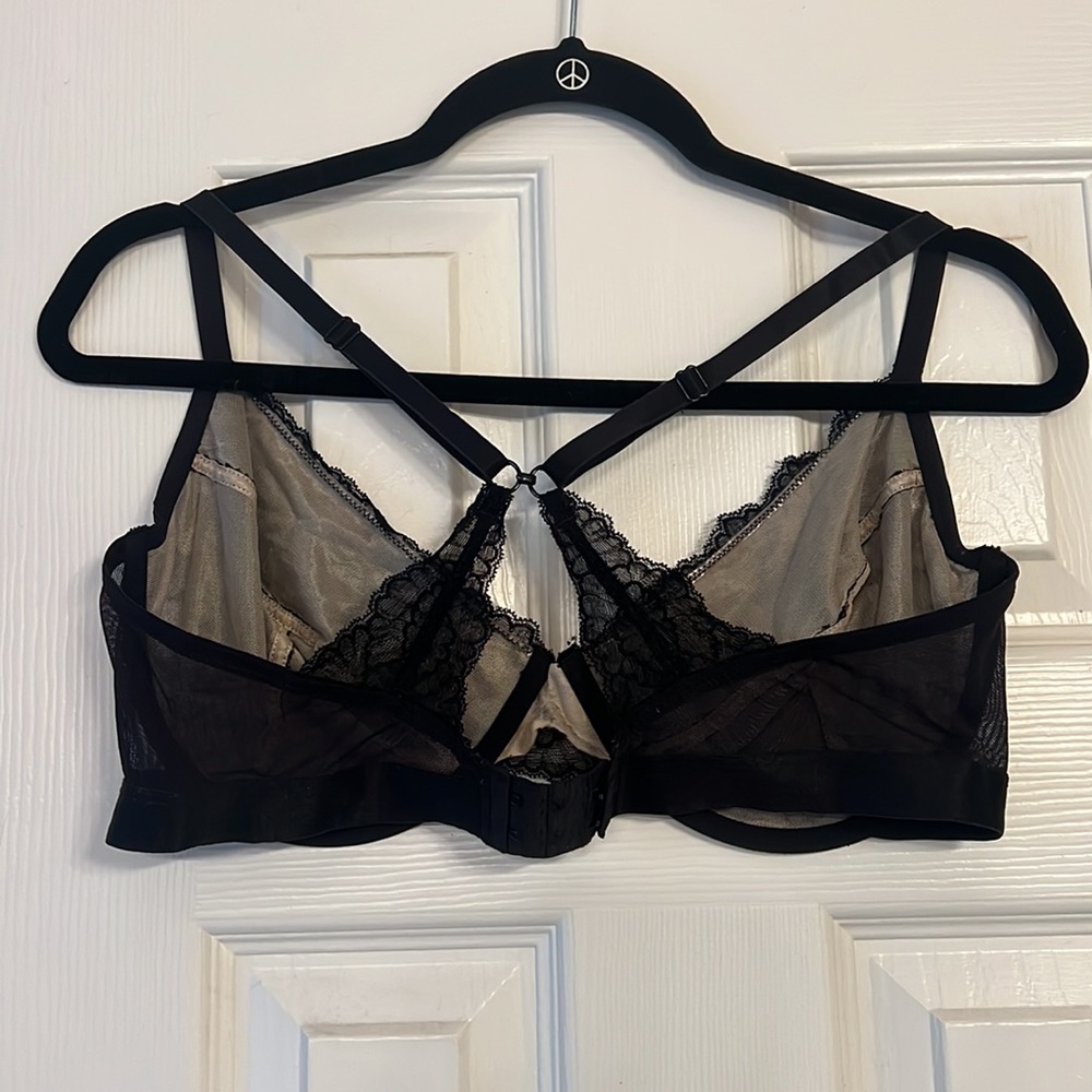 Maidenform Multifunctional Bra - Picture 4 of 4